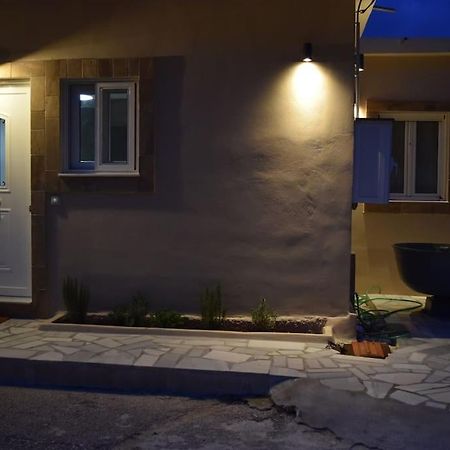 O Palaios Fournos Tou Andrea Apartment Kardhakata ภายนอก รูปภาพ