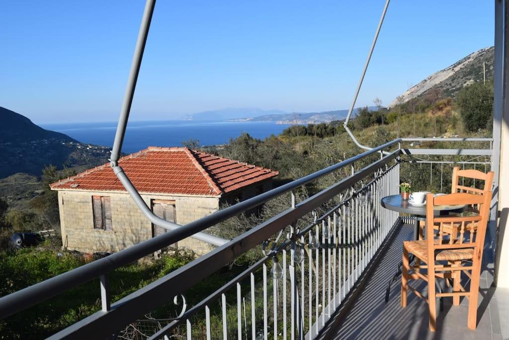 O Palaios Fournos Tou Andrea Apartment Kardhakata ภายนอก รูปภาพ
